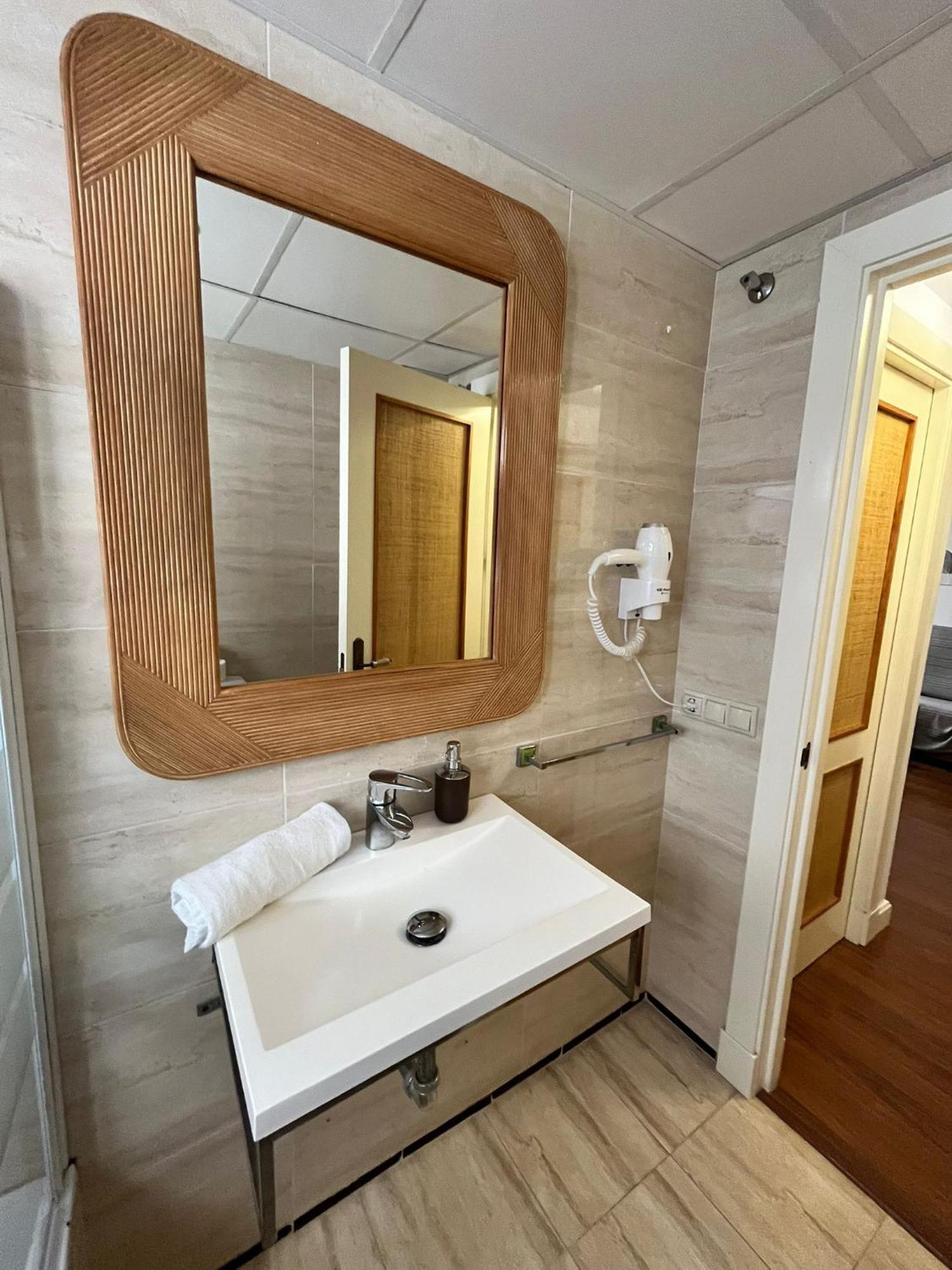 El Torcal Residences With Free Parking 马拉加 外观 照片