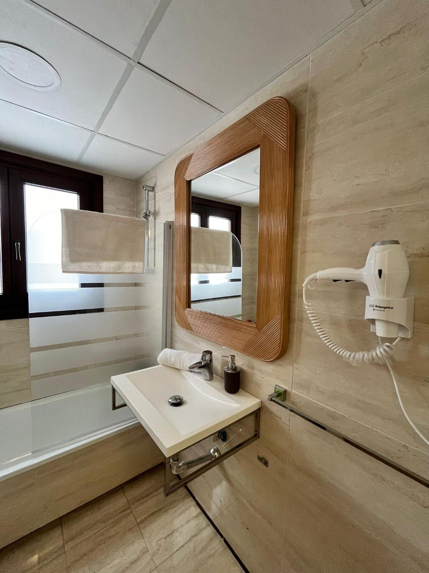 El Torcal Residences With Free Parking 马拉加 外观 照片